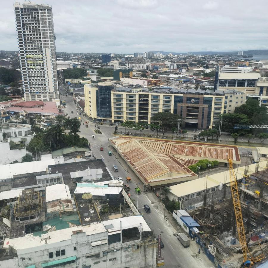 Avida Davao Condos, Downtown Cm Recto Avenue, Davao City Esterno foto