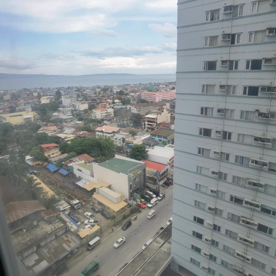 Avida Davao Condos, Downtown Cm Recto Avenue, Davao City Esterno foto